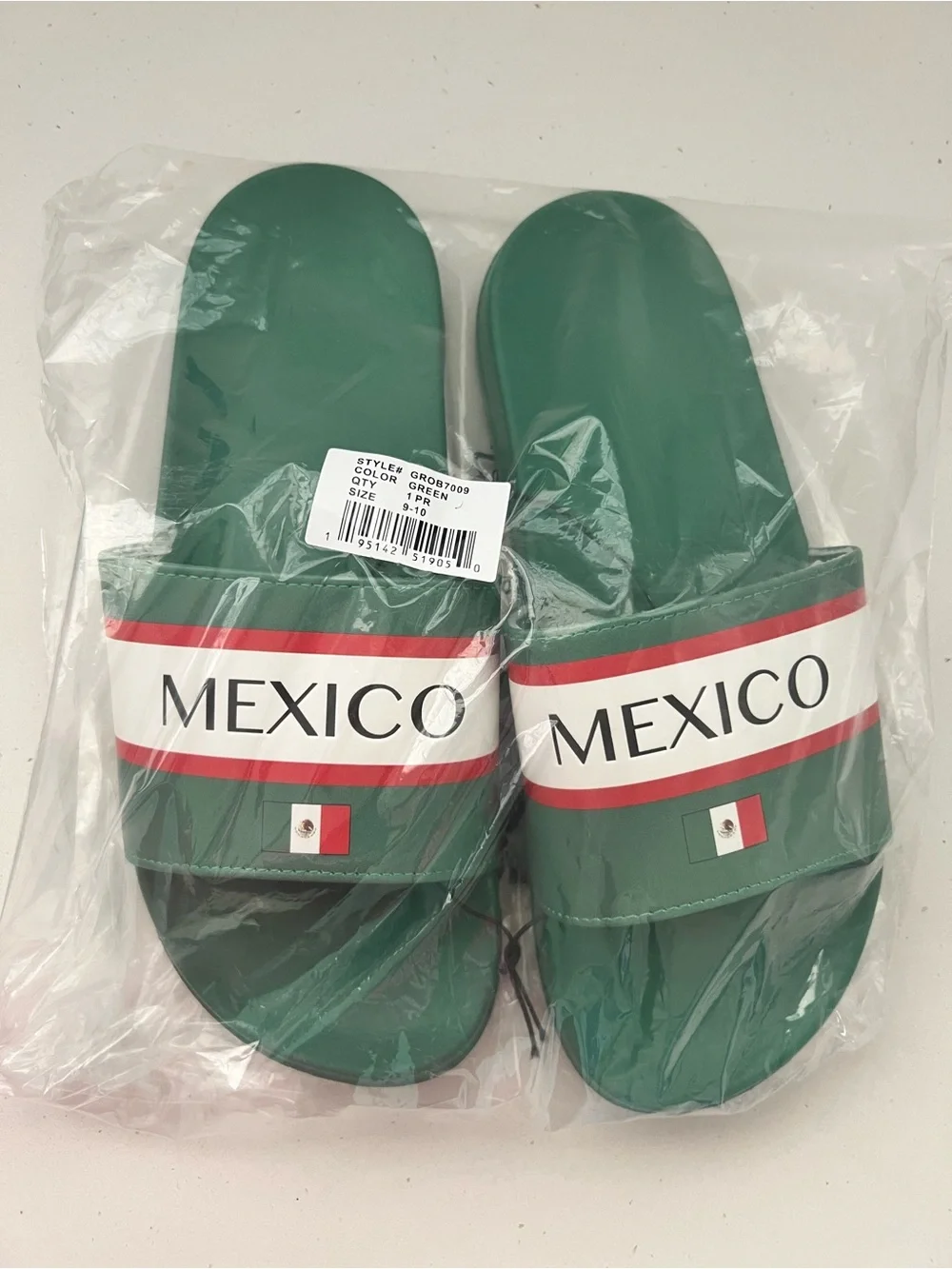 NWT Mexico Flag Slide Sandals Green Men’s Size 7/8